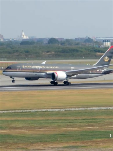 Exploring Airport Life: Tips for Travelers