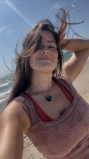 Cloe on Instagram: "so grateful for all the magic in my life 💖 this is my song “it ends with us” that will be coming out on my album 🥰"