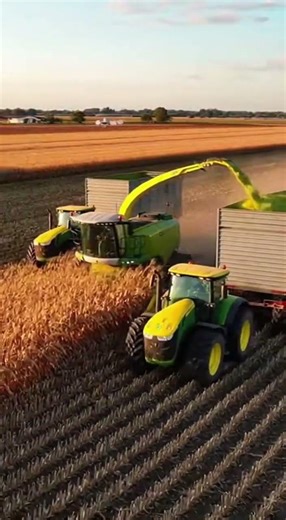 The Rise of the Walking Harvester” #NextGenFarming #AIinAgriculture #Robotics #SmartHarvest