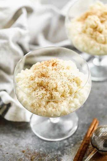 This delicious old-fashioned ✨Tapioca Pudding✨ recipe is one of my favorite classic desserts and only requires the simplest ingredients, including small tapioca pearls, milk, cream, sugar, eggs, and vanilla. ⭐Recipe: https://tastesbetterfromscratch.com/tapioca-pudding/ | Tastes Better From Scratch
