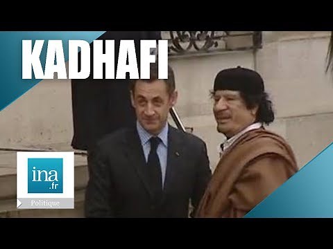 2007 : Arrivée du colonel Kadhafi en France | Archive INA