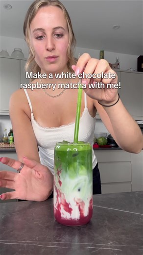 Make a raspberry white chocolate matcha with me 💕 Absolutely addicted to raspberry Matcha’s at the moment (thank god as I’m opening with them!) Let me know any other flavors I should try! 👀 #gunwharfquays #cafe #firstbusiness #matcha #matchalatte @Gunwharf Quays