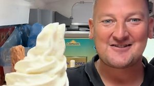 Hull ice cream man serving up free treats this Halloween