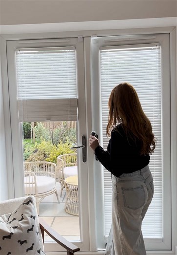 Got a new build with the same window layouts? 🤔 Watch our video as we walk you through two different windows and show how the perfect blinds make all the difference! 🪟✨ #newbuild #homedecor #homeupdate #blinds
