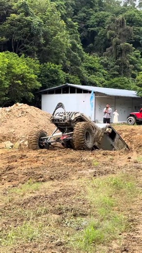 kaifei niu on Instagram: "The revised version of the Wrangler field test is in progress. #jeep #jeepwrangler #jeep392 #jeepjeep #xiaohuyueye #越野车 #改装车 #ford #toyota"