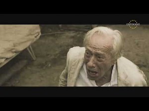 дед лапы распускает в щель внучки