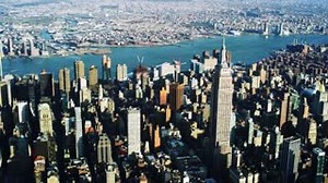 Introducing the Mack #ElectricLR for New York City Department of Sanitation. The fully electric powertrain lets you navigate your route with the same dependability as the Mack LR – while reducing carbon emissions to nearly zero. http://ow.ly/GLLH50u2pvA | Mack Trucks