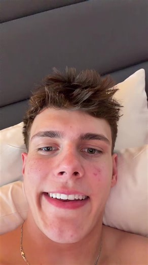 Excited for the Drag Queen Show!