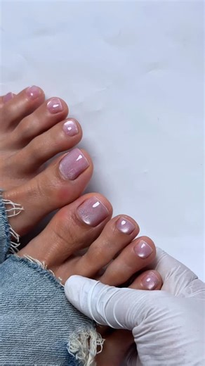 Russian Manicure Technique - Social Climber Nails on Instagram: "Have you tried cat eye for your toes? Yes? Have you tried out cat eye technique? No? Sir Reyman’s work btw. #pedicure #cateyenails #nailart"