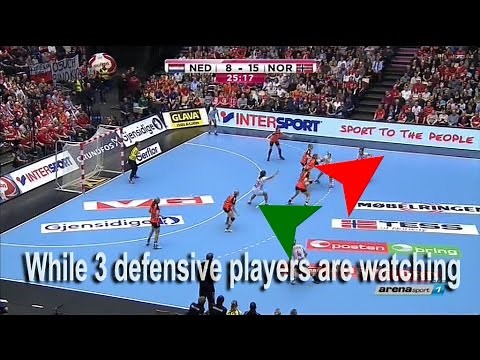 Attacking 5-1 defense - Handball Coaching #1