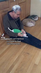 Piglet still can’t believe his Favorite Dad is back home. He is very sensitive and aware of every little change in his world. And he has no trouble making his opinions known. Here he is screaming with delight. If you can bear to listen, you can feel the love he has for his FD.💕💕💕 . . . . Image- Piggy on Favorite Dad’s lap on the floor. Piglet is going back and forth between burying his head in Warren’s legs and kissing his face while wagging his tail. The screeching is ear piercing but very c