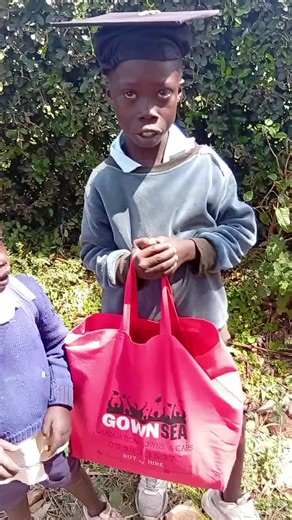 LATION graduation uniting the nations and all ages kids are not left behind.Motivation is the way to go the young boys in this short clip they had never seen a graduation cap as a inspiration to them I decided to visit their primary school and give them an opportunity to feel the sweetness of having graduation regallia..from the gown cap and Sasha. The young boy I. between was really inspired and he loved the graduation cap ..the urge to have it I made it as a motivation to him so that he may wo