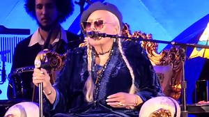 Joni Mitchell Brings Classics and Deep Cuts to Triumphant Hollywood Bowl Concert