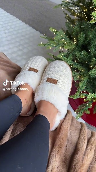 These cozy slippers are like walking on clouds — soft, warm, and perfect for lounging all winter long. Easy slip-on design with a plush lining that keeps your feet toasty day or night. #tiktokshopcreatorpicks #tiktokshopblackfriday #tiktokshopfalldealsforyou #slippers #cozylife