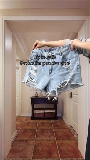 #plussize #plussizeedition #plussizefashion #plussizeshorts #shorts#plussizeoutfit #plussizestyle #dealdrops #tiktokmademebuyit #plussizesale #ootdinspo #lady