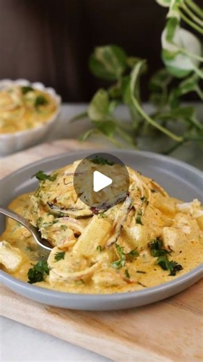 Nikita Varma Chef/Foodblogger on Instagram: "Chukauni is a popular Nepali dish that originates from the Newari community, indigenous people of the Kathmandu Valley in Nepal. It's a flavorful and refreshing dish typically served as a side dish or appetizer, especially during festivals and gatherings. Ingredients Required: - 1ltr Whisked Curd - 1/2tsp Red Chilli Powder - 1tsp Amchoor Powder - 1/2tsp Salt - Medium Sized Onion - 2 Boiled Potatoes - 3 Finely Chopped Green Chillies - Coriander Leaves 