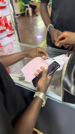 Get sorted out today with your favorite phone 📱 @Kingslayer Gadget🛍️✅