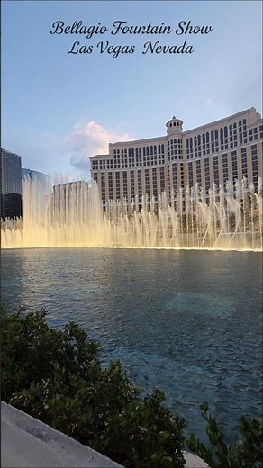 You HAVE to see the Bellagio Fountains at least once! ⛲️✨ #BellagioFountains #LasVegas #VegasStrip