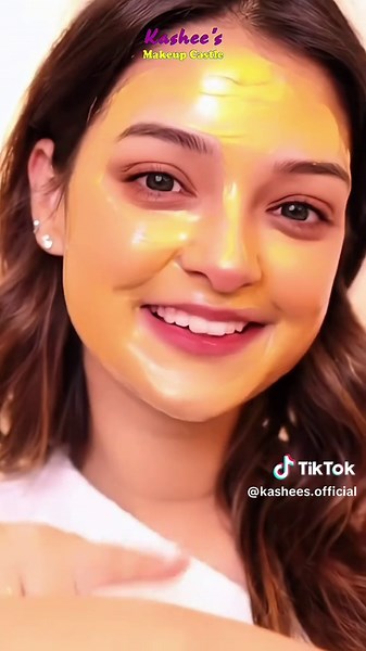 ✨💛 GOLDEN GLOW WITH KASHEE’S 💛✨ Indulge your skin in the luxurious touch of Kashee’s Gold Mask — designed to leave your skin looking fresh, radiant, smooth & beautifully luminous. 🌟 ✨ Enhances a Radiant-Looking Glow 💛 Helps Revive Dull-Looking Skin 💧 Leaves Skin Feeling Soft & Smooth 👑 A Luxurious Addition to Your Skincare Routine Because your skin deserves a touch of gold. ✨ 🛍️ Shop Online: kashees.com 📲 WhatsApp: 0345-2889230 #Kashees #KasheesCosmetics #GoldMask #GoldenGlow #GlowingSki