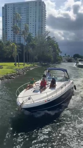 Mr Yachts on Instagram: "SEA RAY 40 🔥🔥🔥 The best Miami Experience 🔥🔥🔥 🛥️🛥️🛥️ Yachts Available 💃🕺💃🕺 🛥️ Live the Experience 🔥🔥🔥 ➡️⚓️ Bookings DM or 📱 786-366-6837 #boatrentalsmiami #boat #boatrentalmiami #rentaboatmiami #miamiboatrental #miami #miamibeach #southbeach #beach #haulover #sandbar #hauloversandbar #hauloverbeach #boatrentals #yachtrentals #keybiscayne #sunset #miamibyboat #boatchartersmiami #charter #rentaboat #boatcharter #boatrental #pontoon #jetski #jetskirental #l