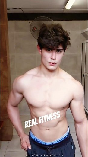 Young Bodybuilder Flexing Muscles | Real Fitness Motivation