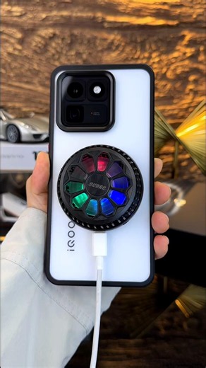iQOO 15T features a unique, breathable aluminum alloy frame with an automatic snap-on design.