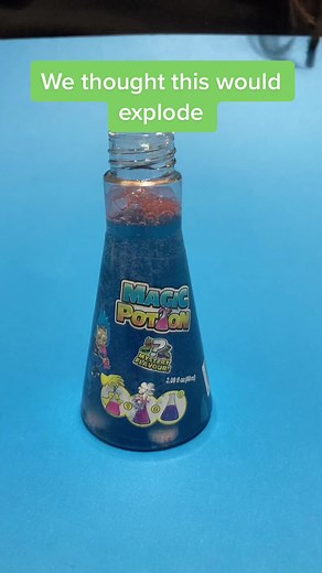 Magic Potion Candy: Color Changing and Mystery Flavors