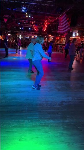 🚂 train wreck Line dance demo ￼ #linedancelife