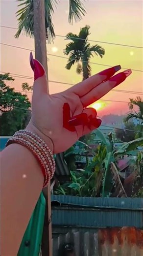 “Magic Hand Dance 😍 Viral Moves You Must Try!”#trending #viral #shorts #handdance