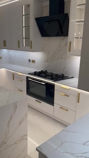 Modern Luxury Kitchen Designs in the UK
