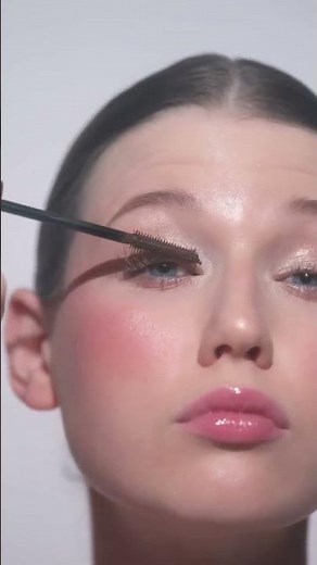 The Dermacol lash trick you’re missing 👀