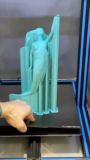 Do you remember the mermaid print 🤭😬 it was a cool and dangerous one. Don’t forget to follow your @3dprintingdoctor for more #3dprinting #mermaid #asmr #3dprinter #3dprintinglife #3dprintingdoctor | 3DPrintingDoctor