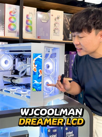 🐳✨ตู้ปลาที่จริงใจ! จาก WJCOOLMAN DREAMER LCD ประกอบกับ INTEL CORE i5 12400F คู่ RTX 5050 8GB OC WHITE SPEC CPU INTEL CORE i5 12400F (6C/12T) MB GIGABYTE UD B760M D3HP DDR4 Ram 16GB/3200 DDR4 (8*2) ADATA SPECTRIX DW50 RGB VGA ZOTAC GAMING GEFORCE RTX 5050 8GB OC WHITE TWIN EDGE SSD M.2 512 GB DAHUA C970N Power MONTECH AP 750W 80 PLUS (BLACK) Case WJCOOLMAN DREAMER LCD (No Fan) WHITE พัดลมเคส WJCOOLMAN Mirror 6 Plus ARGB Side View 12CM Cooling Fan สีขาว (หน้า 2/หลัง 1) พัดลมเคส HUNTKEY GS120F FAN