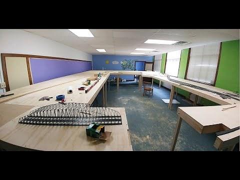The Building & Constructing of a large Märklin Digital Layout