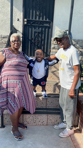 3.4K views · 650 reactions | When I Met The Owners Of “Mr. Parker”  From The Classic Film “Friday” Yo Ice Cube They Said I Shoulda BeenIn The NEW Friday Too 臘‍♂️ #TBT #Nostalgia #Movies #Friday #Classic #California #Explore #Reels #Shorts | Justyn Birmingham | Facebook