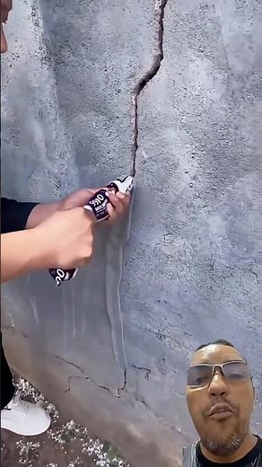 This product dries even underwater: Sealant for cracks, fissures, slabs, flashings, etc.