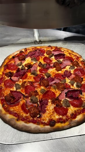 Delicious Pizza for Meat Lovers in Toronto