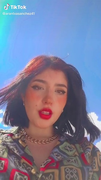 Videos de Arantxa Sanchez (@arantxasanchez41) con “La Bachata - Manuel Turizo”