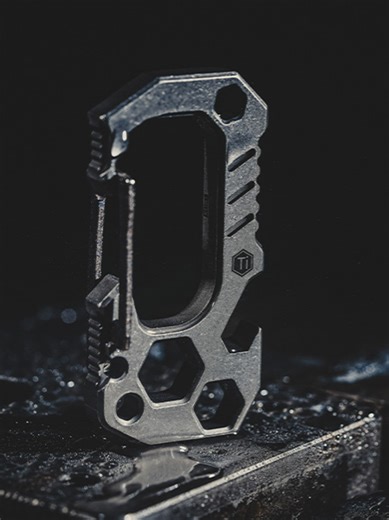 Is This the Ultimate Titanium Carabiner for Serious EDC? 4-in-1 functionality. CNC-machined titanium. Clip it, wrench it, fix it—built for men who actually use their gear. 🔗 https://keyunity.net/products/ku01-titanium-alloy-carabiner-clip-with-wrench #edc #everydaycarry #edcgear #edctool #titanium #titaniumgear #multitool #carabiner #keychain #pocketdump #mensgear #gearjunkie #tacticalgear #urbanedc #carrydaily #minimalgear