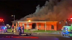 Building scheduled to be auctioned tomorrow goes up in flames tonight in Navasota.