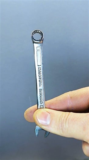 🔥Look what a handy tool for unscrewing a hook #tips #tricks #lifehacks