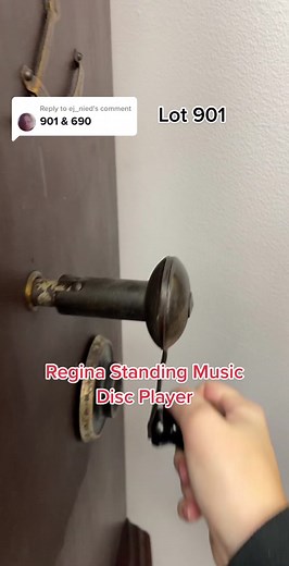 Exploring the Antique Regina Standing Music Disc Player