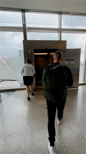 Travelling soon? Meet the Pakt Travel Backpack — designed to make one-bag travel effortless. Pack everything. Stay organised. Move fast. This carry-on backpack opens like a suitcase, protects your tech, and keeps your trip stress-free from airport to accommodation. • 35L capacity (also available in 45L) • Carry-on compliant • Suitcase-style packing • Padded laptop protection Build it your way with modular accessories — from daily carry to full travel setup. Available in Forest Green, Ocean Blue 