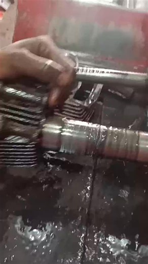 cylinder piston fitting for Pakistan bike #shots #viral #tips #reels | Automotive Tv | Facebook