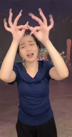 This Journey Finger Dance Performance Fengbao's Expressive Hand Art to Dahuan's Song