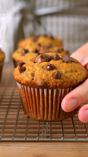 Here’s the banana muffin recipe our family has been making for years! RECIPE: https://www.inspiredtaste.net/12071/banana-chip-muffins-recipe/ | Inspired Taste