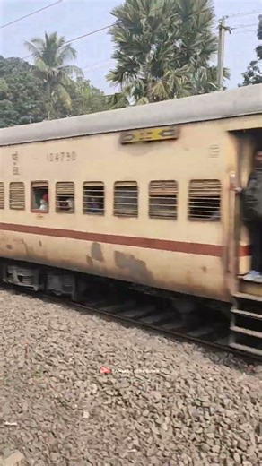 Howrahintercity express script by top speed🚆#train#indianrailways #comment#railway#subscribe#shere