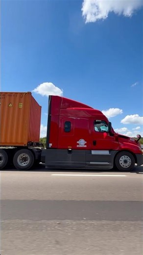 BigRigs Rollin’ #truckingjobs #semitruck #transportation