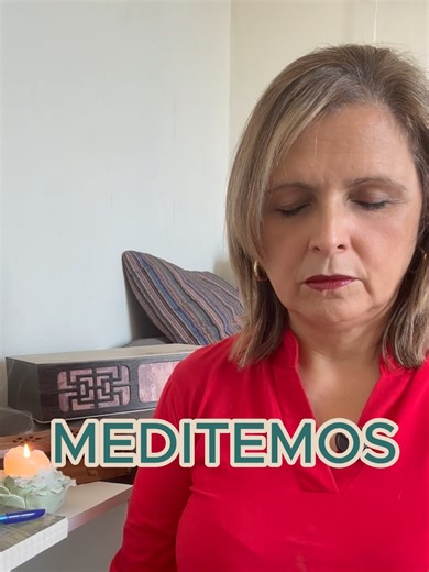 🌿 ¿Tu mente no descansa y tu cuerpo vive en alerta? No es falta de fuerza. Es tu sistema nervioso pidiendo una pausa. Por eso quiero regalarte algo especial ✨ 🧘‍♀️ 5 meditaciones MINDFULNESS guiadas, creadas desde la psicología y la neurociencia, para ayudarte a calmar la mente, regular tus emociones 💬 Escribe * MEDITACIÓN * en los comentarios y te envío el enlace para unirte a mi grupo gratuito de WhatsApp donde recibirás este regalo. Podrás descargar las meditaciones y escucharlas cuando lo