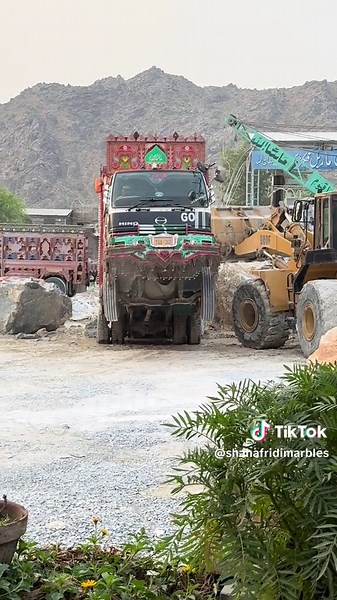 Unloading a Truck Safely: Tips for Loader Operators